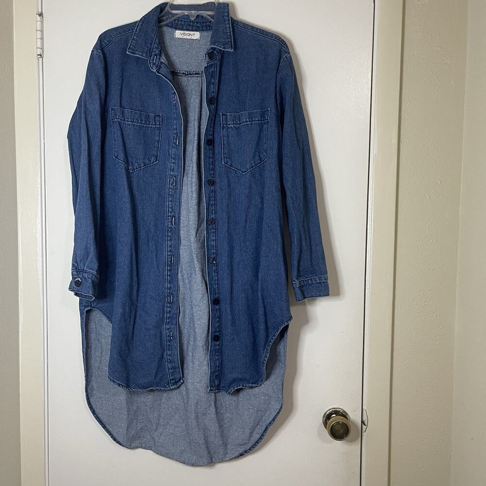 Vibrant Long blue denim button down tunic shirt size small/medium